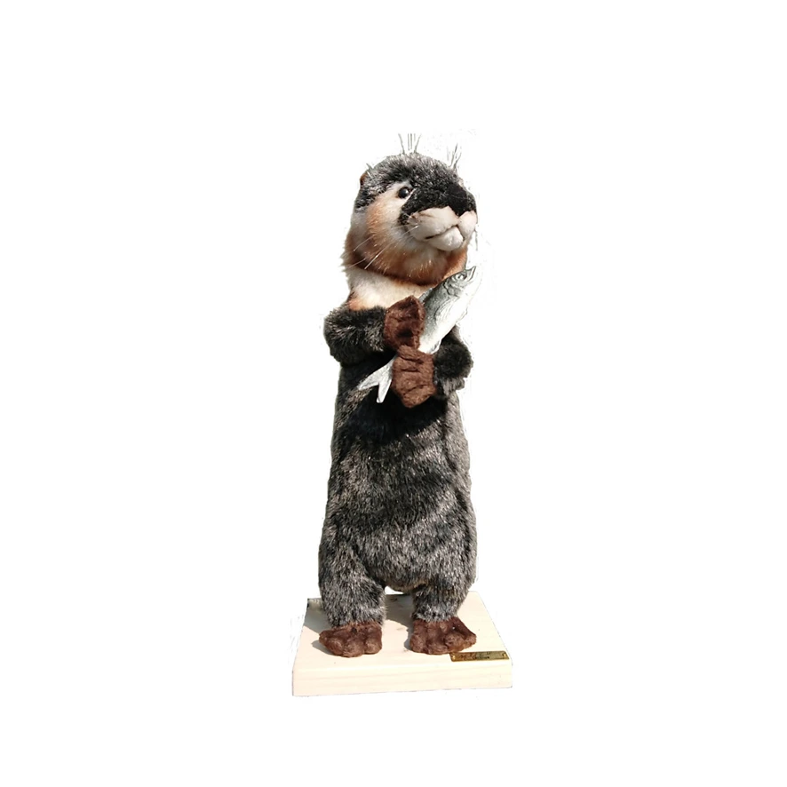 [18601L] STANDING OTTER